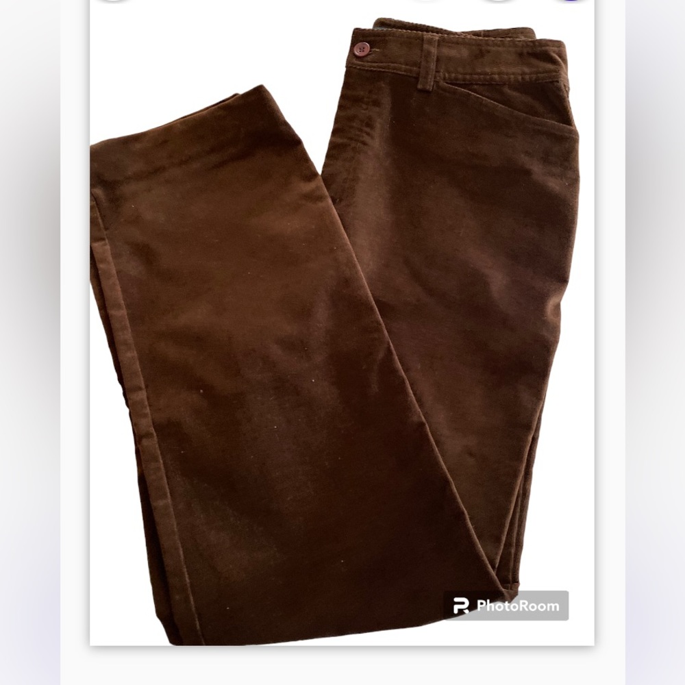 Relativity corduroy women’s pants. Size 8. Chocolate brown